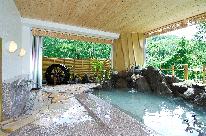 和洋折衷料理と温泉露天を満喫