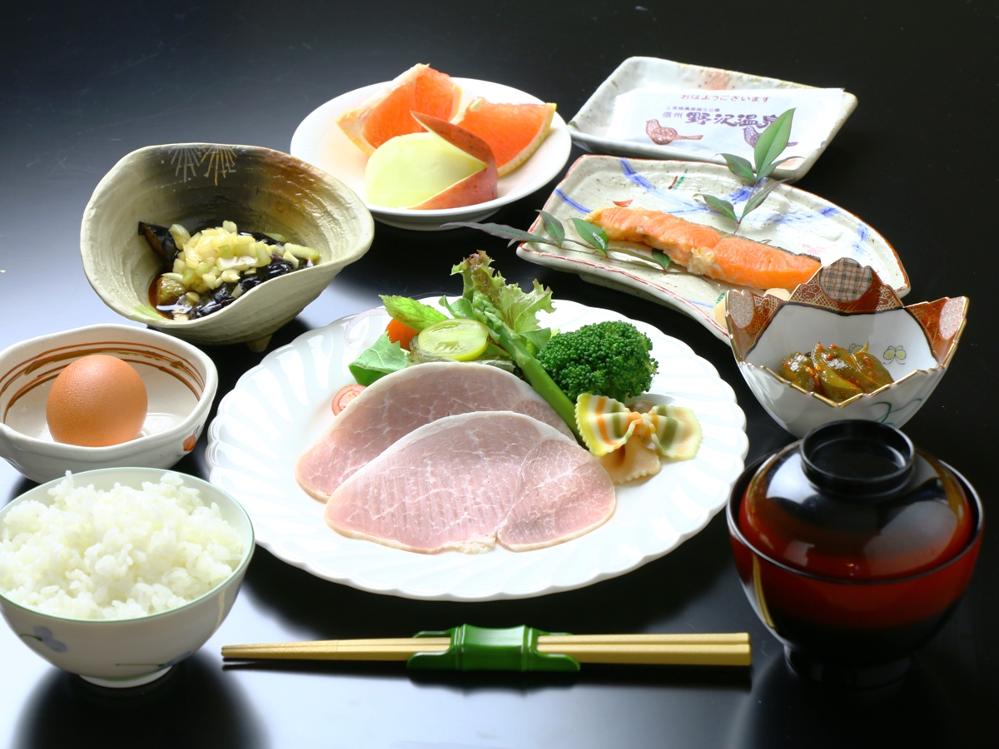1日6組限定☆【朝食付】外湯めぐりに最適★野沢温泉の朝…有機米を使った美味しい朝食をどうぞ♪