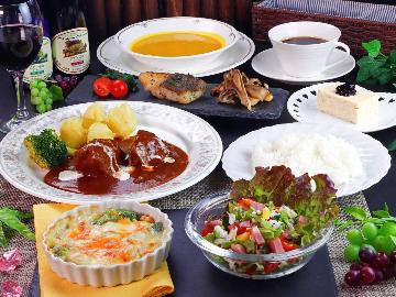 【人気No.1】じっくり煮込んだ牛タンシチューは格別な味！自然がいっぱい丸沼高原を楽しもう≪1泊2食≫
