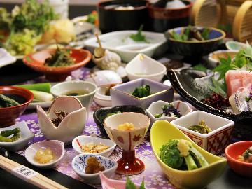 ＊青葉流もてなしスタイル『30品目以上の彩り膳－百彩百味－』［お部屋食］