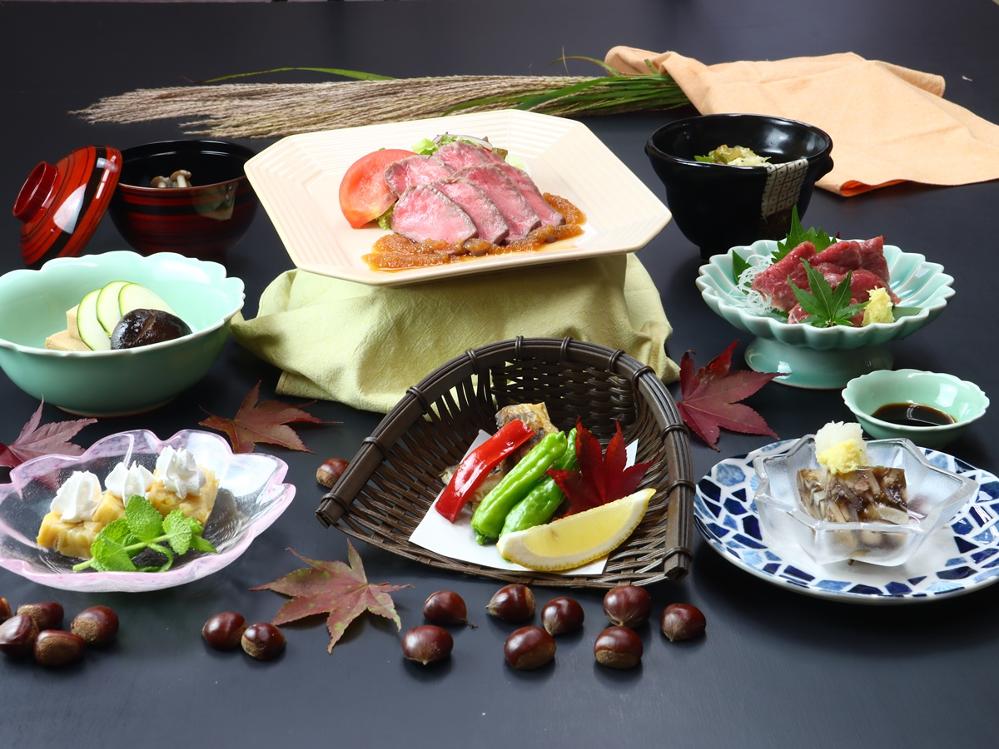 【基本】迷ったらコレ★自慢の馬刺し＆30品目を取り入れた季節の創作懐石料理