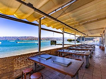 【平日昼限定】食材・飲み物持ち込み自由！海辺のBBQテラス席場所貸しプラン｜最大3時間利用OK♪