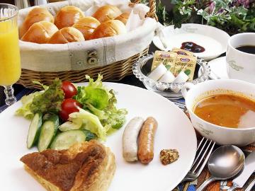 ☆～2025年８／２８まで★夕食無し・1泊朝食付プラン