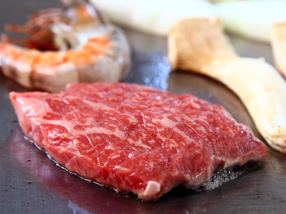 【29日限定】8％OFF◆サーロインステーキ付き！鉄板グリルで肉を食す -2食付-