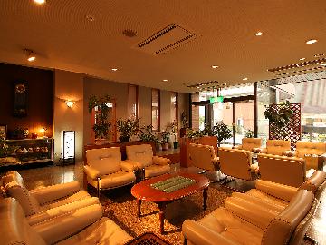 【素泊まり】カップラーメン特典付☆ビジネスにもレジャーにもおすすめ♪［駐車場無料！大型車OK］