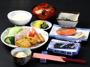 【一泊朝食】地元食材を使った和朝食【Wi-Fi完備】