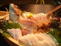 【魚介舟盛り付】新鮮な魚を豪快に舟盛りとカニフルコース〔個室食〕