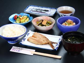 【朝食のみ】心温まる。。。女将の手づくり和朝食♪畑で採れた野菜やその日の干物など！