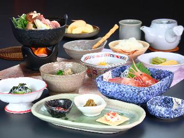 北陸応援割対象【女将おススメのお土産付き★2食付】　旬の食材で作った瓶詰や地元の名産品を厳選！　旅の思い出に♪