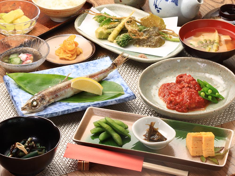 【1泊2食】手焼き「須弥山焼」の器で楽しむ真心料理。かけ流し池の平温泉と山のおもてなしプラン