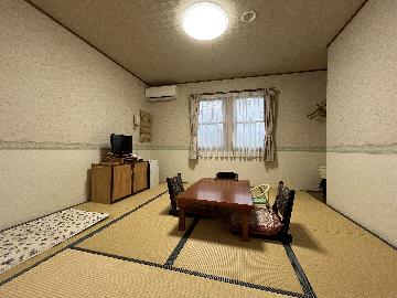 焼きたてパンと美味しい那須牛乳の朝食付き　安心な部屋食☆貸切風呂無料☆和室・お子様歓迎　動物王国すぐ