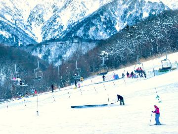 【鹿島槍スキー場／１日リフト券付プラン】Wi-Fi・フリードリンク有《素泊り》温泉徒歩圏内