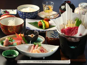 【夕食付】小食の方におすすめ！和牛すきやき鍋ミニ会席☆朝は自由に♪Wi-Fi有