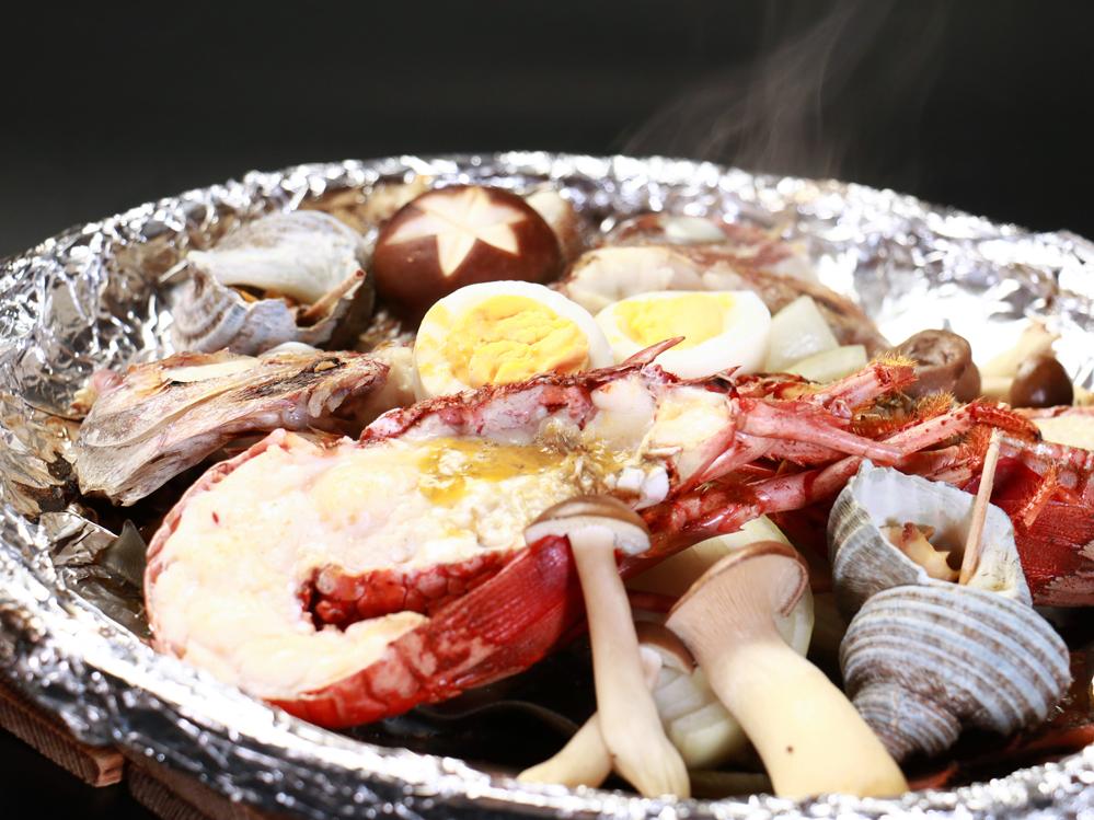 ≪宿泊≫春限定*お祝い事の多い春にぴったり!!縁起物の『桜鯛』宝楽焼コース