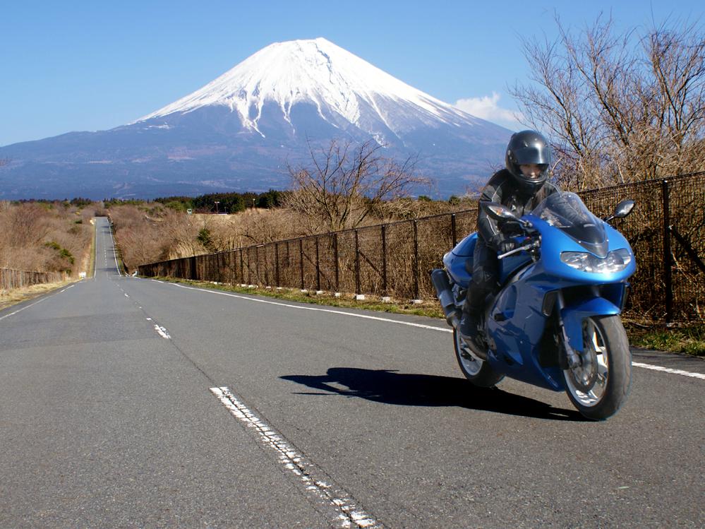 春のお出かけに！【バイカー限定】屋根付き駐車場で安心♪1名～受入OK◆宿自慢の鯵の活造り
