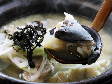 冬のごちそう！鱈の美味しさを丸ごと味わう♪あっつあつ寒鱈のどんがら鍋♪［お食事はお部屋または個室で］