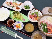 【夕食付】夕食は朝日みどりの里・食堂で♪朝食は持ち込み自由でお好きなものを！☆天然温泉風呂付コテージ