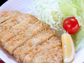 ボリュームたっぷり＆日替わりのお食事付！リーズナブルな一泊二食付★