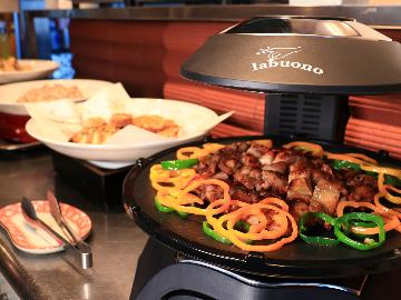 【土曜＆日曜限定】≪セルフ朝食（軽食サービス）付≫★駐車場無料特典付★コンビニ隣の好立地♪