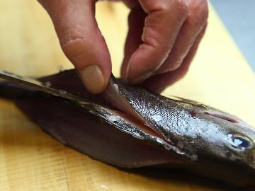 ベストレート保障★《旬の地魚特大刺身盛合せ付き》当宿イチ押し！鮮度抜群の海鮮をたっぷり部屋食で★天然温泉貸切OK