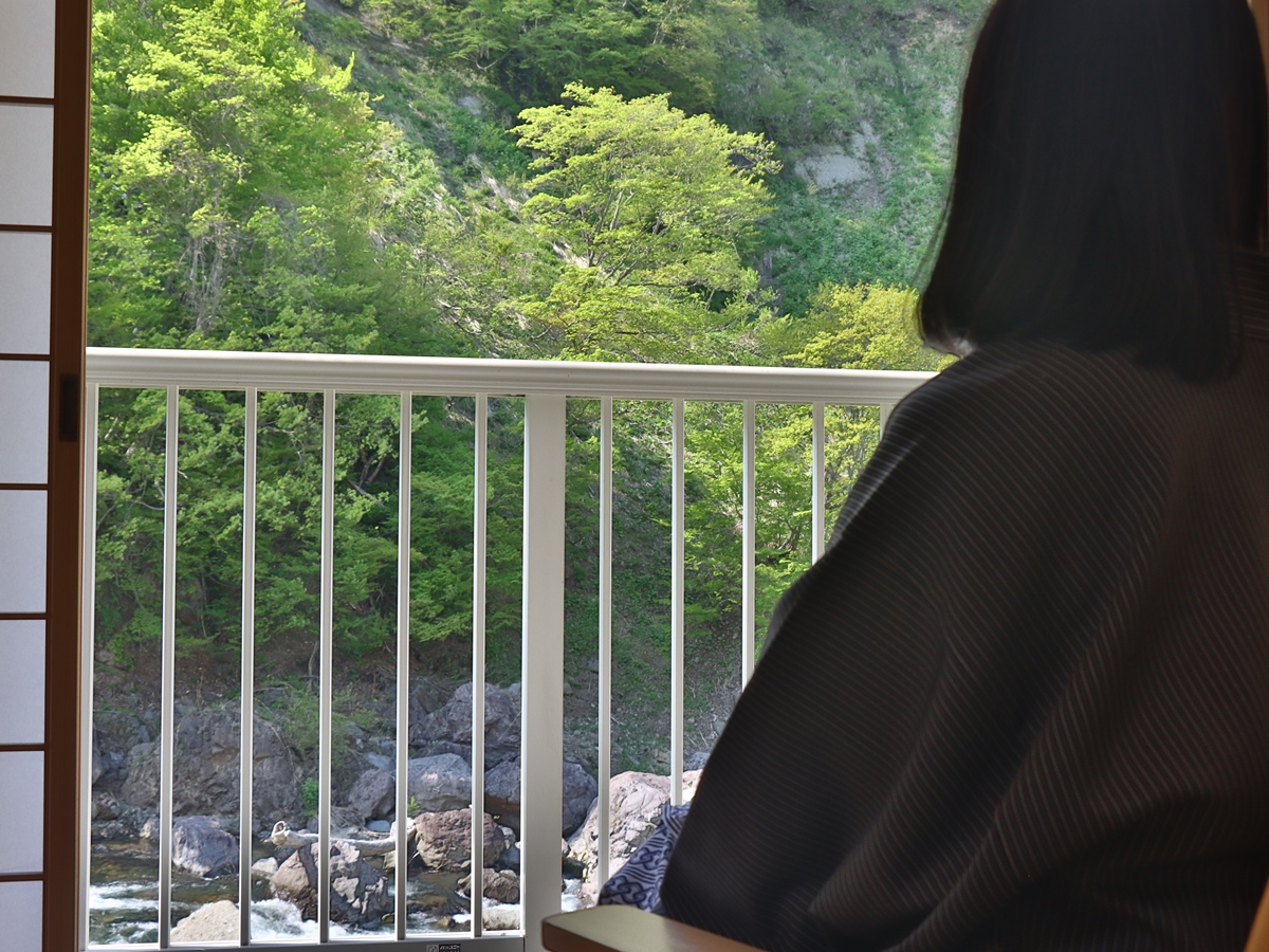 【一人旅】源泉掛け流し絶景温泉で贅沢一人旅♪山の幸堪能で食事も大満足！【1泊2食】...