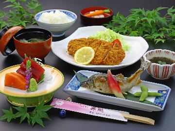 【1泊2食付】1日5組限定の宿☆　明治初期創業「角藤」で日替わり定食膳を味わう♪