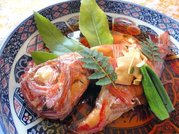 【握り寿司付】自慢の金目鯛姿煮とともにサザエ壺焼きや握り寿司を食す★露天風呂無料貸切【1泊2食付】
