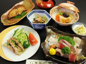【1泊2食付き】3名以上はさらにお得(＾＾)♪リーズナブル価格でご宿泊！≪現金特価★8,580円～≫