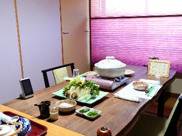 【HP限定価格】【平日限定】冬の味覚『北洋ズワイガニ』をリーズナブルに味わう♪〔かにすき＋焼き蟹＋蟹みそなど〕