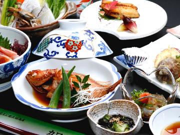 HP限定価格【春夏秋冬】浜坂で旬の食材を存分に味わう季節の旬会席プラン♪[浜坂温泉＆個室食]
