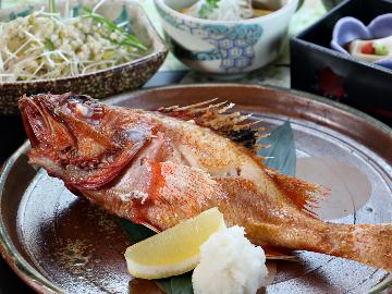 ≪幻の高級魚キンキ≫人気No.1!キンキまるごと一尾と青森食材満載の郷土料理でちょっぴり贅沢旅♪