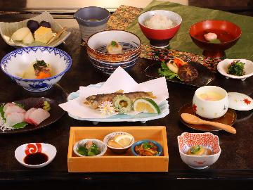 【田舎の味】旬の食材を堪能するヘルシー田舎会席！ほっこり優しい懐かしい味♪