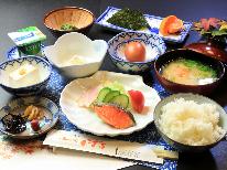 【１泊朝食】夕食は他店でご自由に♪朝は健康的な和定食！ほかほかご飯に合うおかずをご用意しております♪
