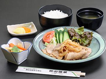 【ビジネス2食】《アメニティなし》ボリューム満点の夕定食と手作り和朝食でお腹も満足◎