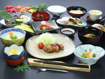 【1泊2食本館】当館のスタンダード！地元ブランド食材が並ぶ5代目主人のこだわり会席