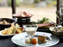 【主役はチーズケーキ！】カニもスイーツも食べたい！欲張り女子も大満足◎元パティシエの女性料理長が創作