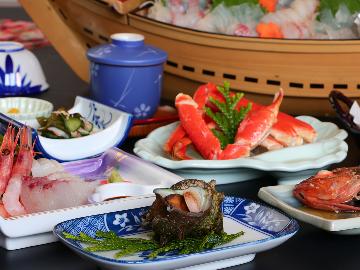 【舟盛り付き】新鮮な魚介で彩り豊かに☆グレードアップ料理でご満悦！【1泊2食付】