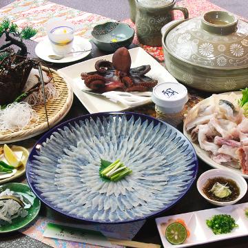 【ふぐスタンダード】てっさ・てっちり・タコ丸茹で・伊勢海老を堪能♪