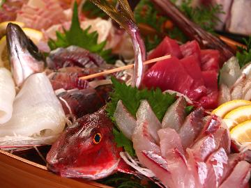 【冬季限定】カニ入り小鍋付★1番人気の舟盛付き海の幸コースをさらに贅沢に♪【１泊２食】