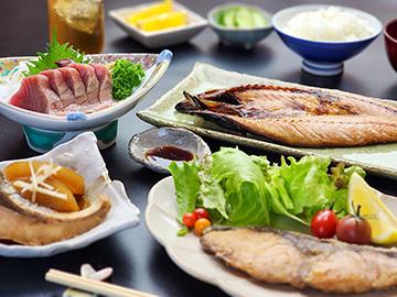 【1泊2食付】漁港直送の新鮮な磯料理♪当館自慢の和食膳を堪能できるスタンダードプラン(^^♪