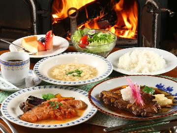 【１泊２食】彩ゆたかな洋風家庭料理コースと”名物”手作りパン。駒ヶ根観光や登山の拠点に。