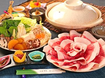 【2食付★ぼたん鍋】猪肉といえばぼたん鍋！この冬曽爾に来るならこれで決まり！