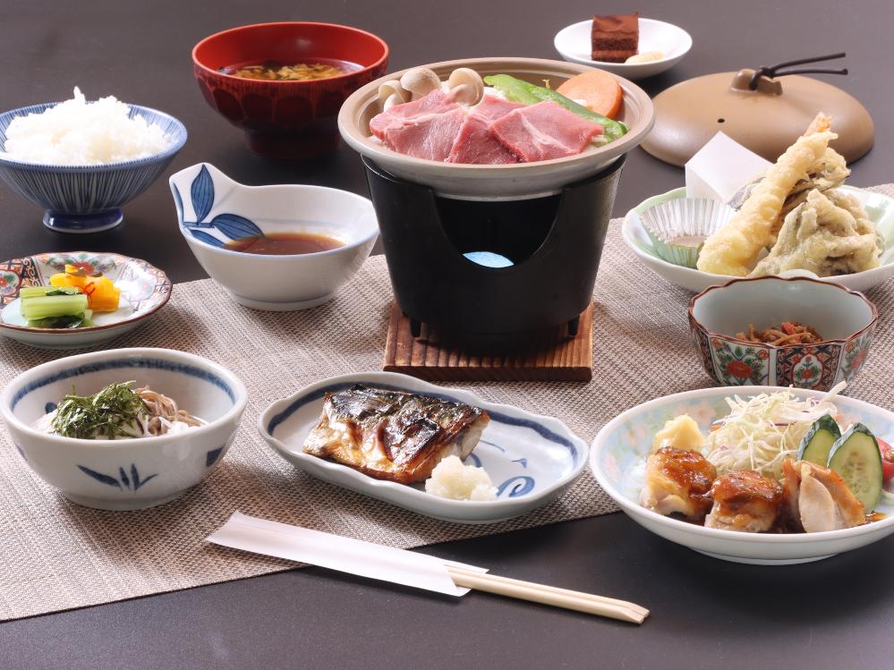 【1泊夕食付】＜リーズナブル＞源泉かけ流し温泉と温かな手料理♪みやま会席◆