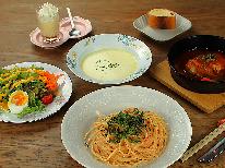 【1泊2食】夕食は洋食メニュー☆提携先の人気カフェでお食事♪