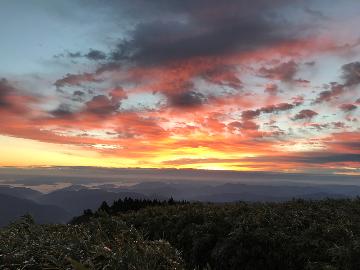 登山ブーム♪最高峰・氷ノ山1510m登山！鉢伏山1221mハイキング1泊2食付★お弁当サービス