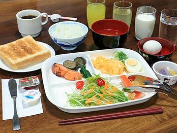 【朝食付き】1日の始まりはバイキングでお腹いっぱい★ニュープラザのスタンダードプラン〈駐車場無料〉