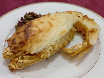 【特選福島牛×オマール海老】サーロインステーキ200gと美味オマール海老で満腹コース♪