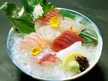 ■●■一番人気【縁★絆★願】旬の海幸・山幸味覚満載！旬の食材の板長おまかせ季節替り四季懐石■部屋食★温泉貸切風呂無料・珈琲等特典満載