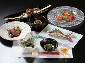 【1泊2食付】白銀の湯無料券付き！旬の食材使用＜和食×イタリアン＞の技を♪心を込めた創作料理に舌鼓！