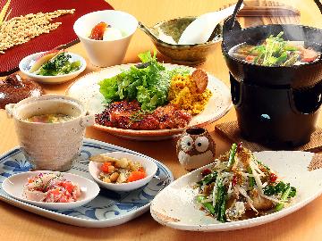 【一泊二食】白馬のおいしい！が詰まった和・洋日替わり創作料理と白馬八方天然温泉